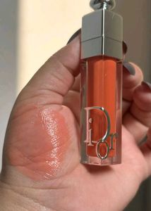 Dior addict lip maximiser Shade 04 (coral)