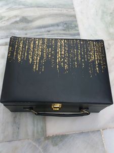 Lakme Black Vanity Box With Mirror