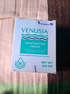 Venusia Moisturizing Cream 100GM
