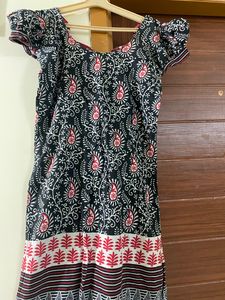 Patterned Kurti With Red &amp; Black