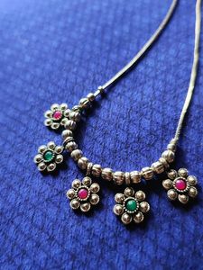 Silver Tone Floral Necklace