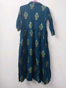Front Slit Collered Kurta