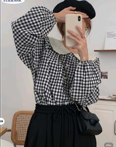 New With Tag gingham Blouse Peter Pan Top