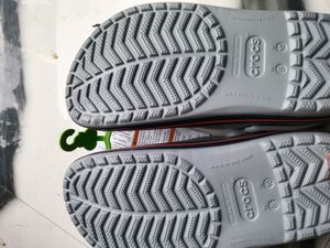 NEW WITH TAG CROCS UNISEX FOOTWEAR