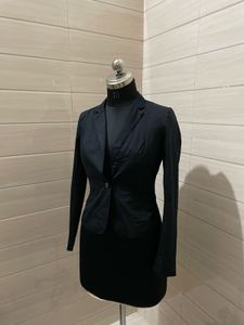 H&amp;M Pintresty 🌸fitted black blazer