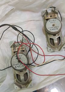 2 Sony Speakers