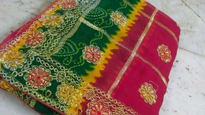 Beautiful Bandhani Saree❤️💗