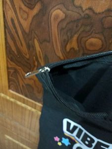 Brand New Tote Bag With Zip