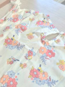 Pretty Flower With Birds T-shirt 🫶🏻