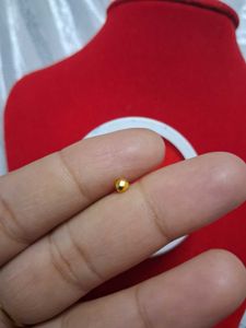 Gold Stud Nosepin