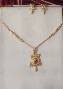 પેન્ડન્ટ ચેઈન