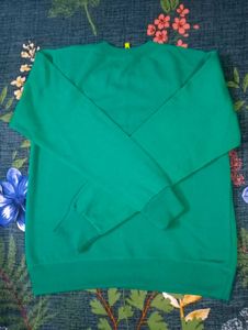 Green Graphic Sweatshirt