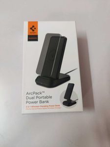 Spigen 3in1 10000mAh Wireless Charging Power Bank