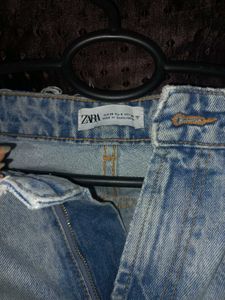 ZARA BOYFRIEND RIPPED JEANS