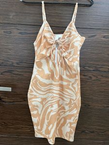 h&amp;m bodycon dress with tag