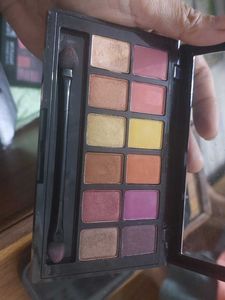 Lakme Absolute Eye Shadow