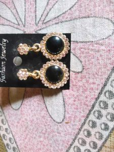 Sparkly Black Gem Drop Earrings