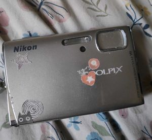 Nikon Coolpix