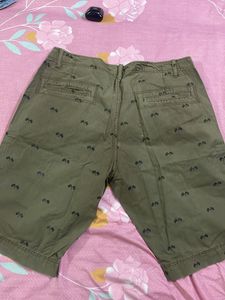 Max Shorts With Flag Patterns