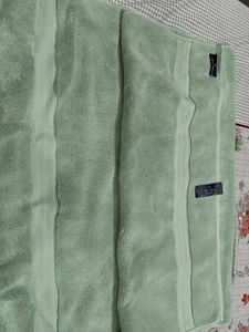 Brooks Brothers Bath Towel