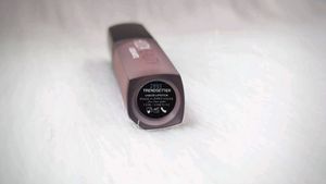 Huda Beauty Liquid Matte Lipstick