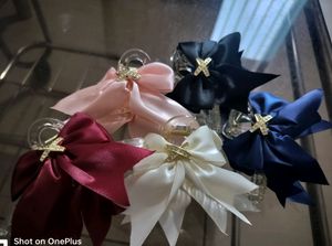 Beautiful bow cluters