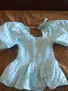 Floral Print Puff Sleeve Top