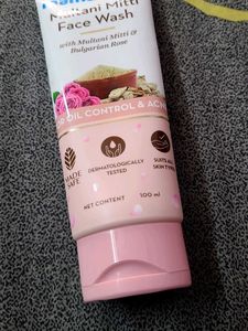 Mamaearth Multani Mitti Face Wash