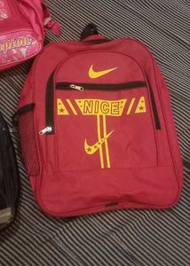 3 School Beg