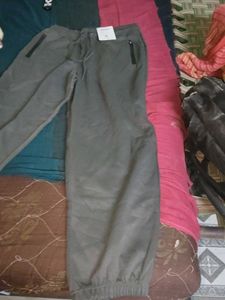 IS BEST JOGGERS IN BAWAKOOF BRAND