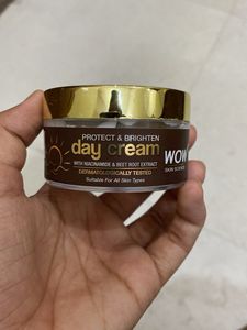 Day Cream Wow Protect And Brighten