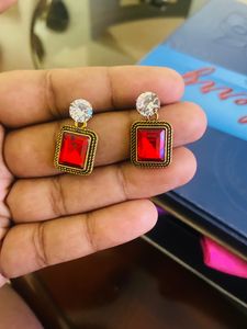 Stone Hanging Studs