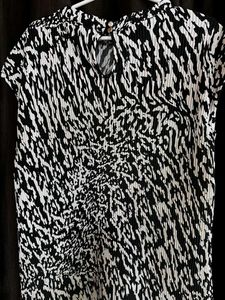 Black &amp; White Print Top