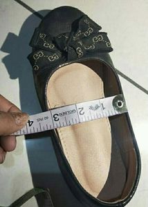 Girls Footwear.