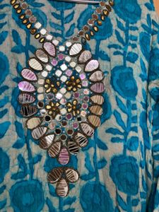 Elegant Floral Print Kurta - Blue