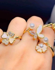 Floral Pearl Rings