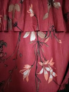 Women Red Top