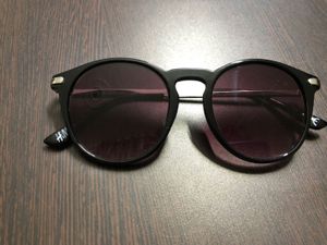 Stylish Black Round Sunglasses
