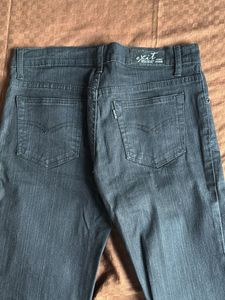 New skinny straight fit jeans