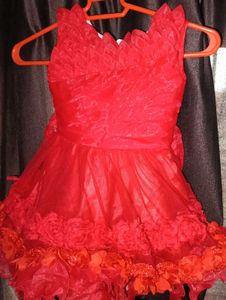 Red Sleeveless Dress