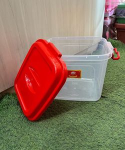 Side-Lock Container + FREE Bottle