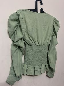 Chic Green Puff Sleeve Top