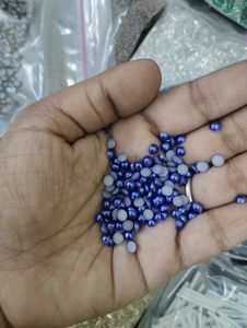 Aari And Brooch Work Material