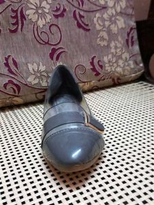 Black Pointed-Toe Flats