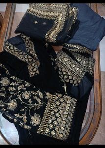 Elegant Embroidered Kurta Set