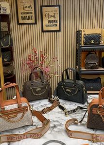 Micheal kors HANDBAGS