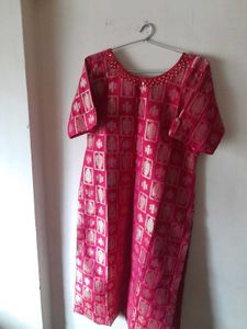 Beautiful Mirror-Worked Pink Kurta