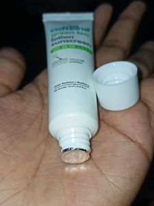mCaffeine Green Tea Sunscreen SPF 50