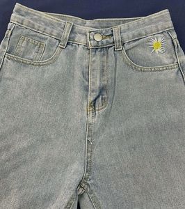 Daisy Embroidered Light Wash Jeans