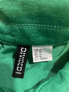 Green Long Sleeve Crop Top